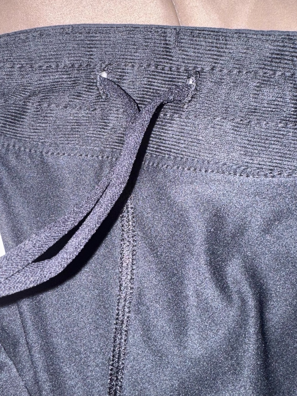 Columbia Women's Hiking Golf 19" Skort - Size Large - Black - Picture 8 of 10